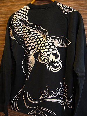 和柄Ｔシャツ